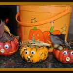 Halloween-crafts-mini pumpkin craft