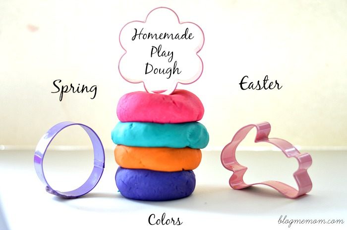 Homemade Play dough recipe : Spring and Easter theme