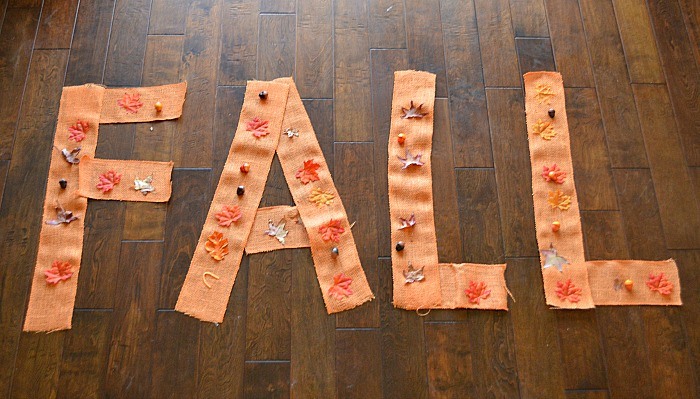 Fall Crafts for Kids : Kid Made Fall Banner with Burlap